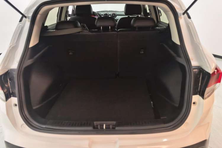 Used Soueast DX3 2018 1.5T CVT Luxury Model Trunk