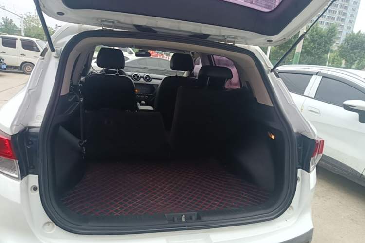 Used Soueast DX3 2018 1.5L Manual Luxury Model Trunk