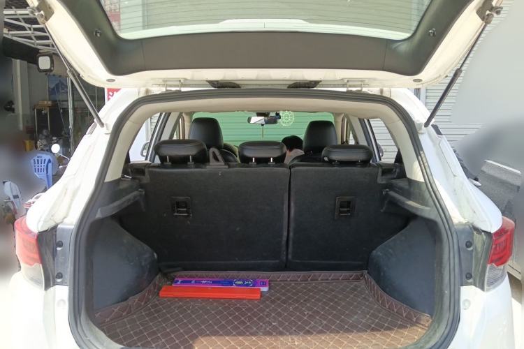 Used Soueast DX3 2018 EV400 Flagship Edition Trunk