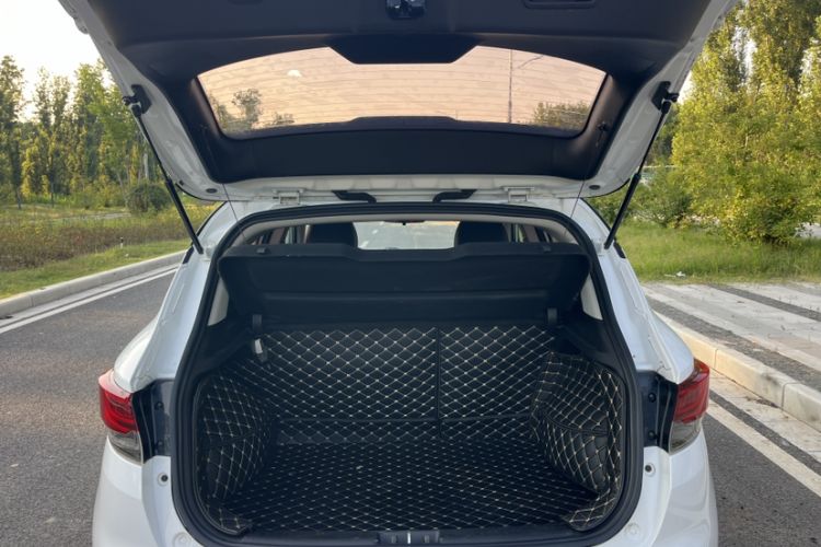 Used Soueast DX3 2018 1.5L Manual Flagship Edition Trunk
