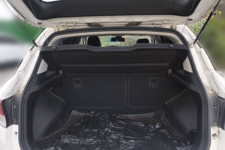 Used Soueast DX3 2018 1.5T CVT Comfort Model Trunk