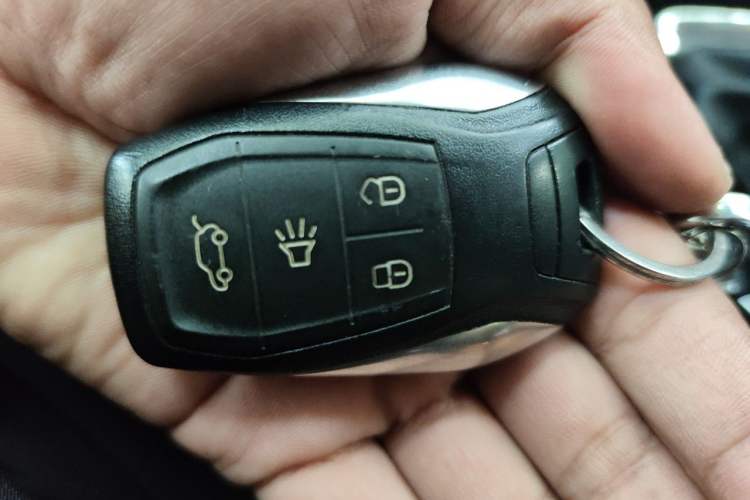 Used Soueast DX3 2018 1.5L Manual Luxury Model Vehicle Key