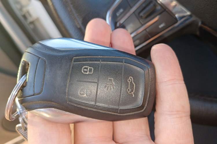 Used Soueast DX3 2018 EV Flagship Model Vehicle Key