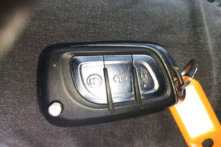 Used Soueast DX3 2018 EV400 Elite Edition Vehicle Key
