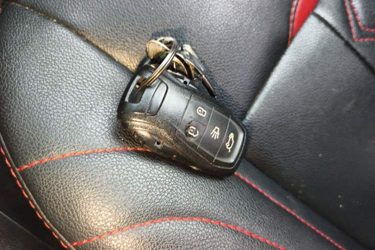 Used Soueast DX3 2018 1.5L Manual Luxury Model Vehicle Key