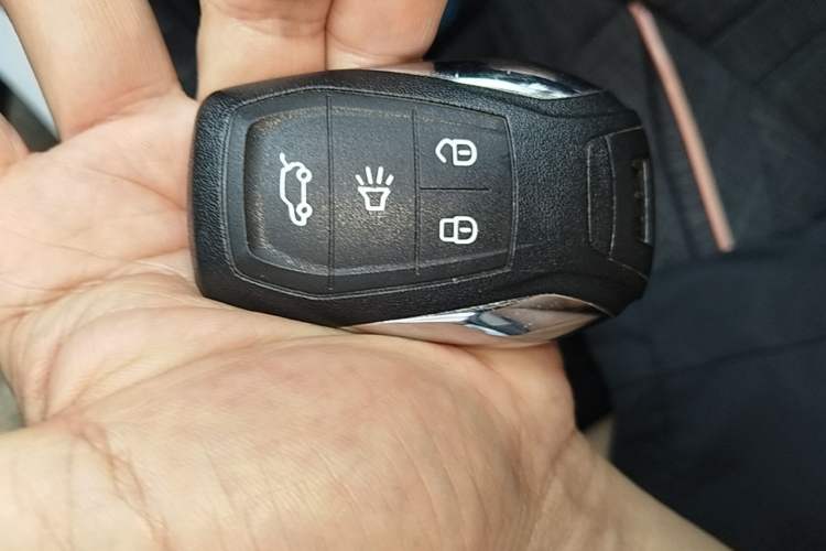 Used Soueast DX3 2018 1.5L Manual Luxury Model Vehicle Key