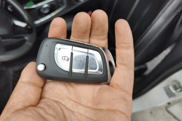 Used Soueast DX3 2018 EV400 Elite Edition Vehicle Key
