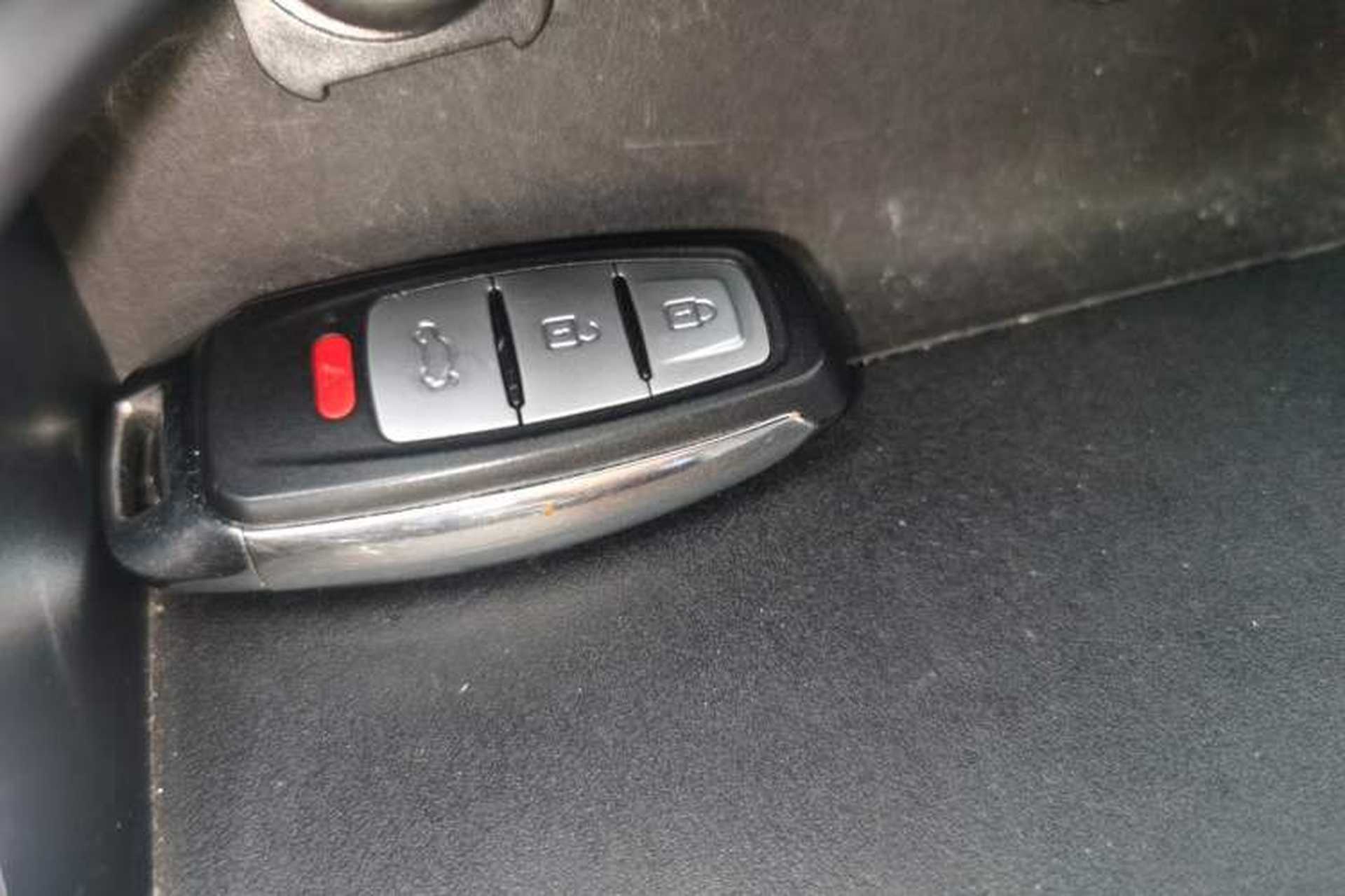Used Soueast DX3 2018 EV400 Flagship Edition Vehicle Key