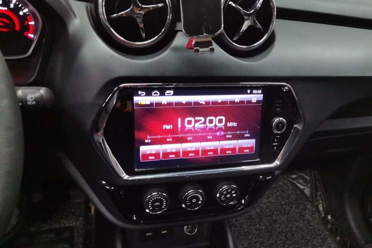 Used Soueast DX3 2018 1.5T CVT Luxury Model Audio And AC Panel