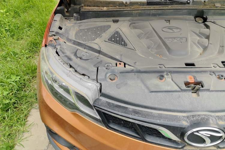 Used Soueast DX3 2018 1.5L Manual Luxury Model Engine Bay Right