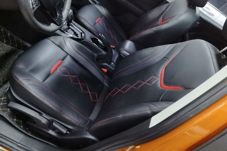 Used Soueast DX3 2018 1.5T CVT Luxury Model Left Front Seat