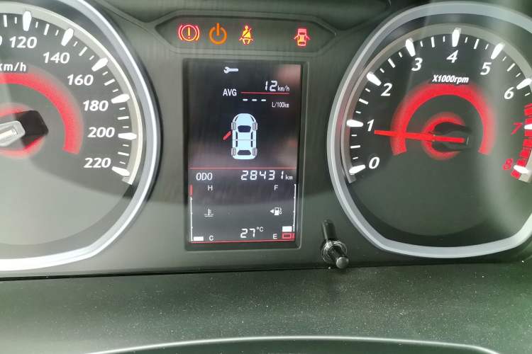 Used Soueast DX3 2018 1.5L Manual Luxury Model Odometer Close Up