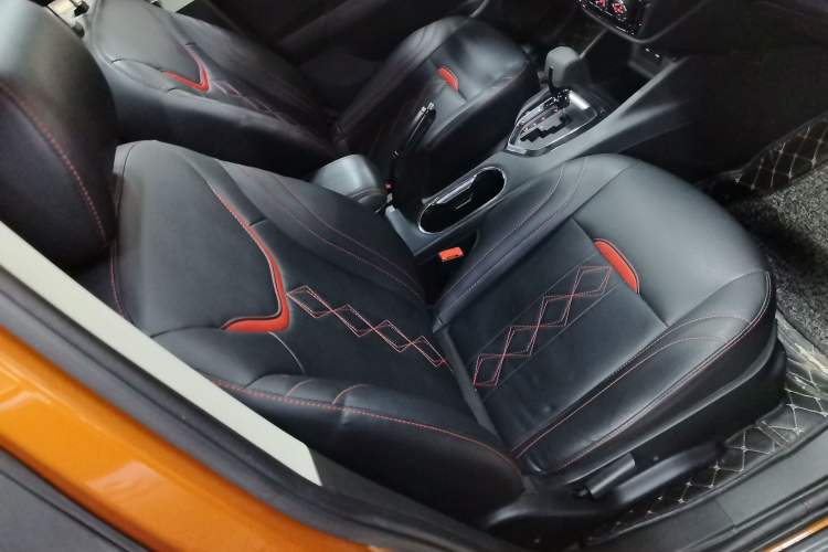 Used Soueast DX3 2018 1.5T CVT Luxury Model Right Front Seat