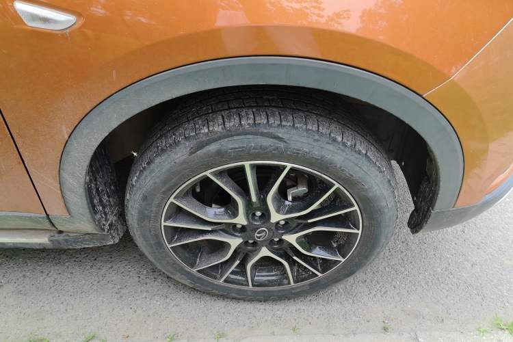 Used Soueast DX3 2018 1.5L Manual Luxury Model Right Front Wheel Hub