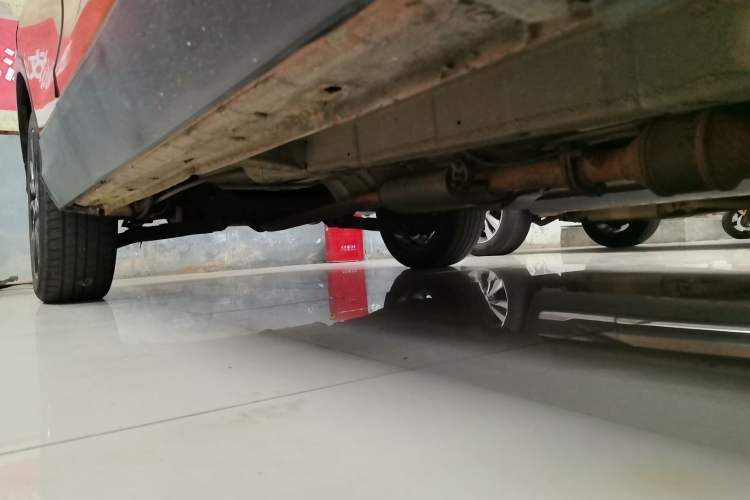 Used Soueast DX3 2018 1.5T CVT Luxury Model Right Side Sill