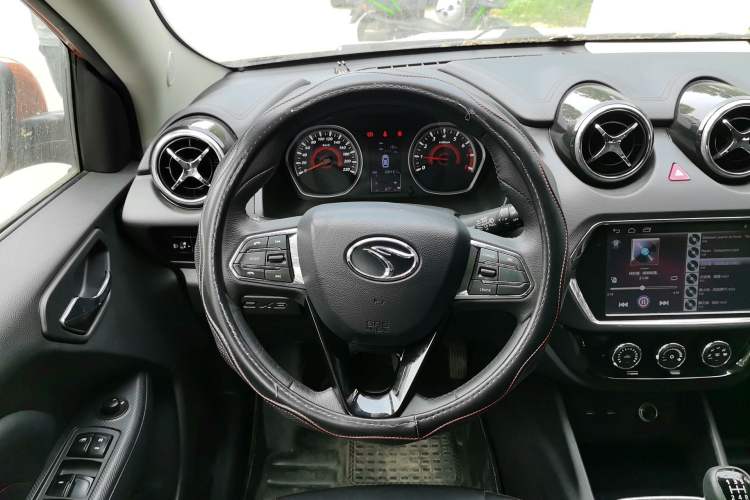 Used Soueast DX3 2018 1.5L Manual Luxury Model Steering Wheel