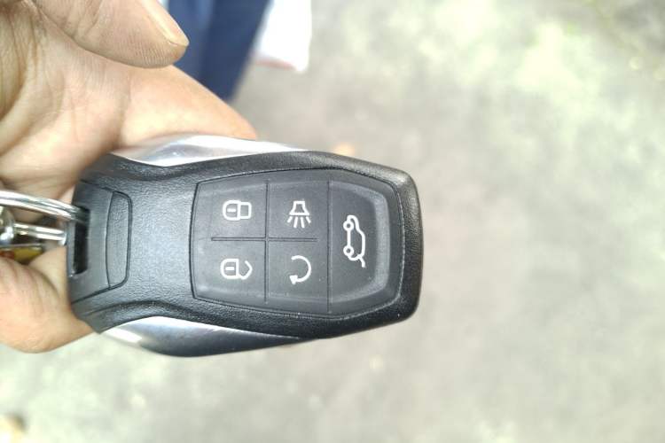 Used Soueast DX3 2018 1.5T CVT Flagship Edition Vehicle Key