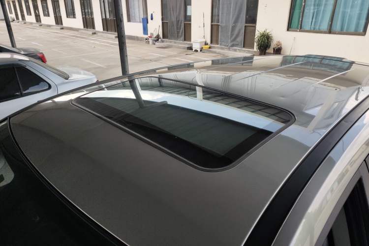 Used Soueast DX3 2019 1.5L Manual Luxury Model China VI Standard Roof