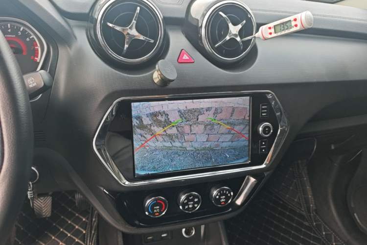 Used Soueast DX3 2019 1.5L Manual Luxury Model China V Standard Audio And AC Panel