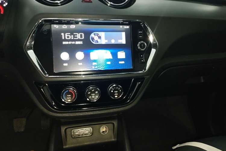 Used Soueast DX3 2019 DX3X Cool Qi 1.5L Manual Luxury Model Audio And AC Panel