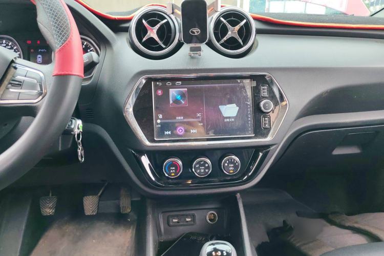 Used Soueast DX3 2019 DX3X Cool Qi 1.5L Manual Luxury Model Audio And AC Panel
