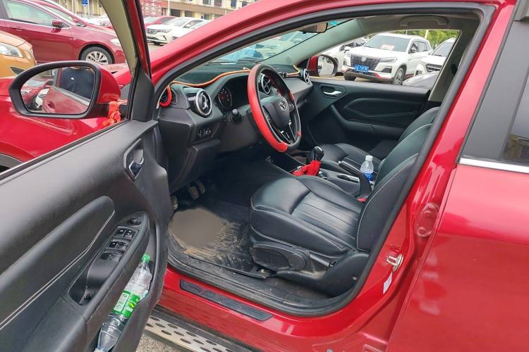 Used Soueast DX3 2019 DX3X Cool Qi 1.5L Manual Luxury Model Interior 3