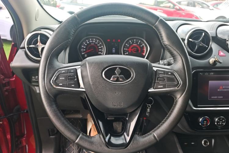 Used Soueast DX3 2019 1.5L Manual Luxury Model China V Standard Steering Wheel