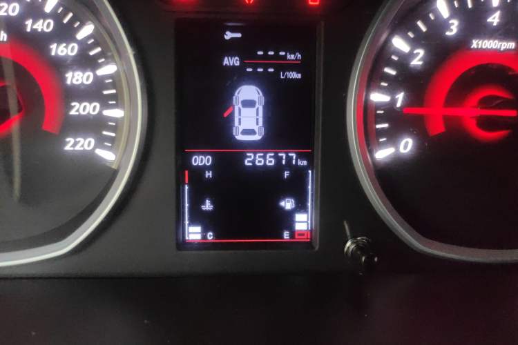 Used Soueast DX3 2019 1.5L Manual Luxury Model China VI Standard Odometer Close Up