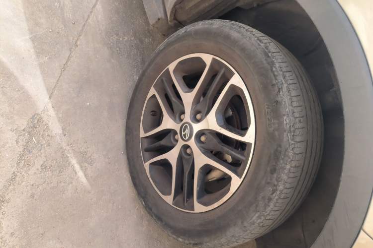 Used Soueast DX3 2019 1.5L Manual Luxury Version China V Standard Right Front Wheel Hub