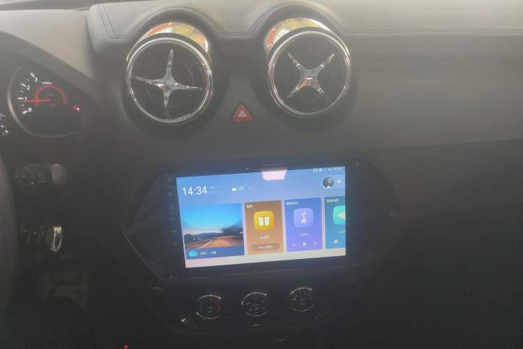 Used Soueast DX3 2019 1.5L Manual Luxury Model China VI Standard Audio And AC Panel