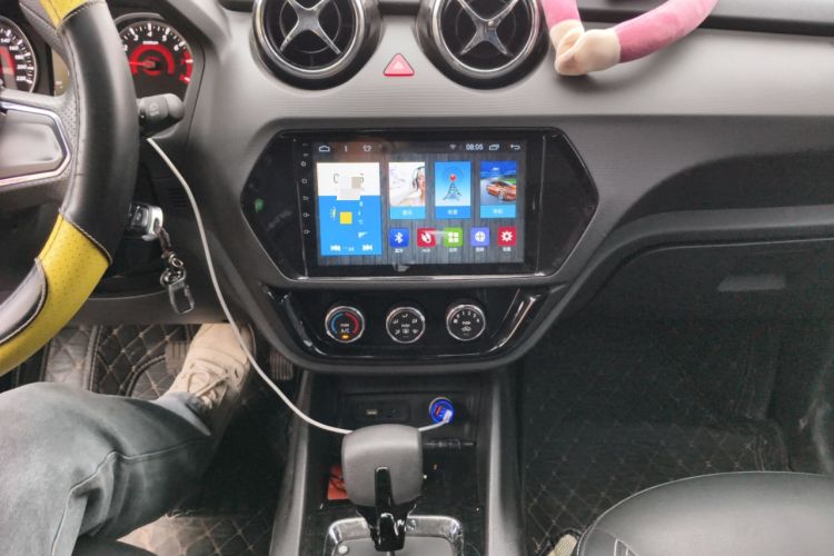 Used Soueast DX3 2019 1.5T CVT Luxury Version China V Standard Audio And AC Panel