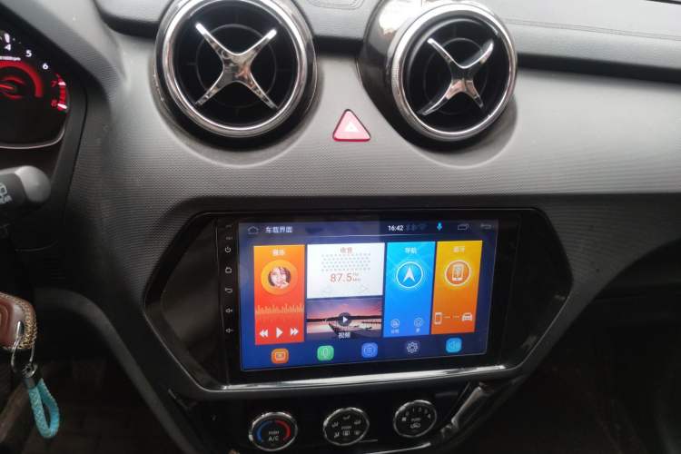 Used Soueast DX3 2019 1.5L Manual Luxury Model China VI Standard Audio And AC Panel