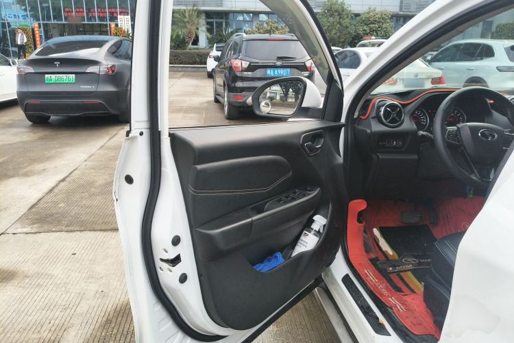 Used Soueast DX3 2019 1.5T CVT Luxury Version China VI Standard Driver Seat