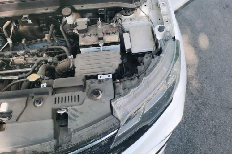 Used Soueast DX3 2019 1.5L Manual Luxury Model China VI Standard Engine Bay Left