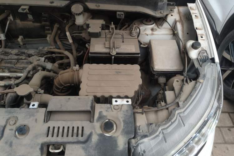 Used Soueast DX3 2019 1.5L Manual Luxury Model China VI Standard Engine Bay Left