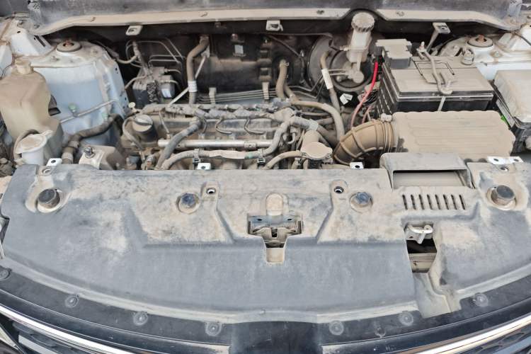 Used Soueast DX3 2019 1.5L Manual Luxury Model China VI Standard Engine Bay