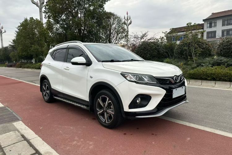 Used Soueast DX3 2019 DX3X Cool Qi 1.5L Manual Luxury Model Exterior 2