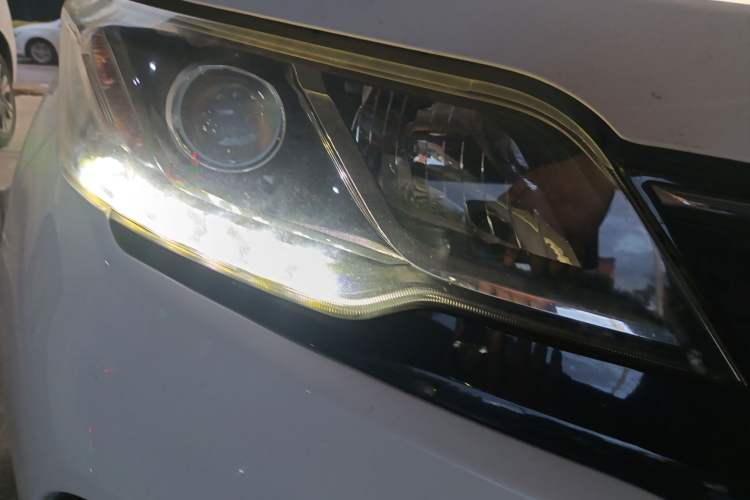 Used Soueast DX3 2019 DX3X Cool Qi 1.5L Manual Luxury Model Exterior 6