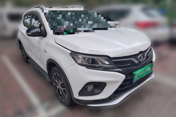 Used Soueast DX3 2019 1.5T CVT Luxury Version China V Standard Front Right 45 Deg