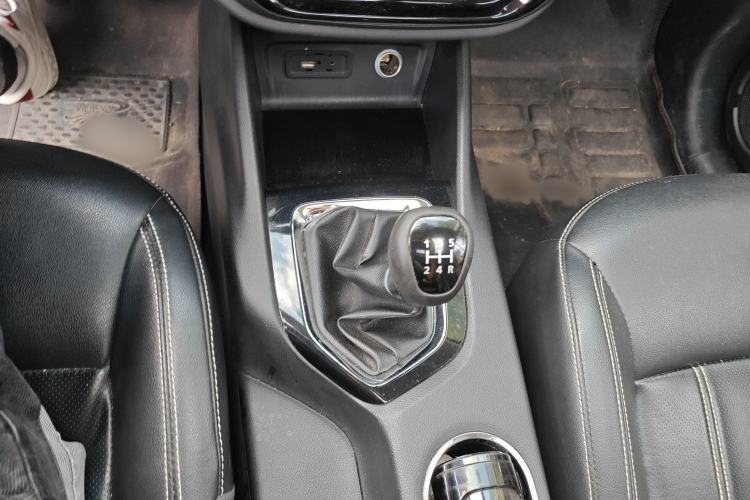 Used Soueast DX3 2019 1.5L Manual Luxury Version China V Standard Gear Lever