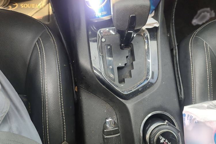Used Soueast DX3 2019 1.5T CVT Luxury Version China V Standard Gear Lever