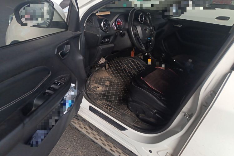Used Soueast DX3 2019 DX3X Cool Qi 1.5L Manual Luxury Model Interior 3