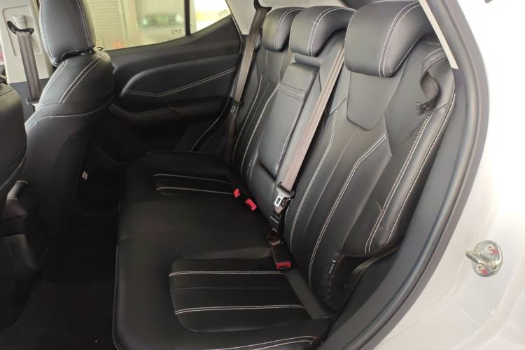Used Soueast DX3 2019 1.5L Manual Luxury Model China VI Standard Interior 4