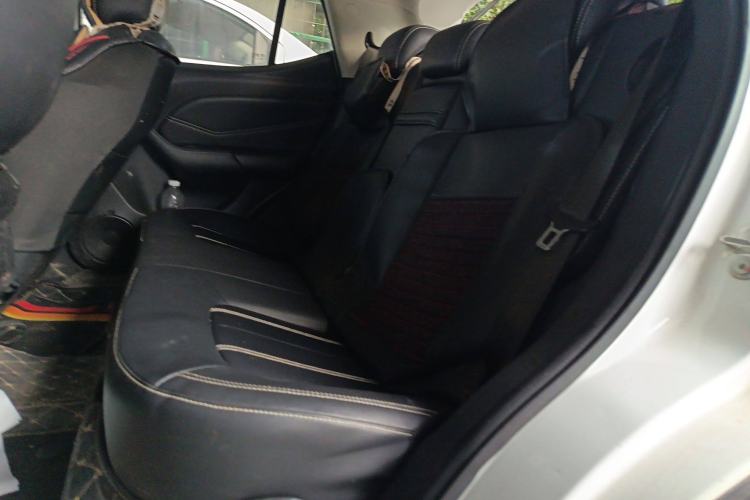 Used Soueast DX3 2019 DX3X Cool Qi 1.5L Manual Luxury Model Interior 4