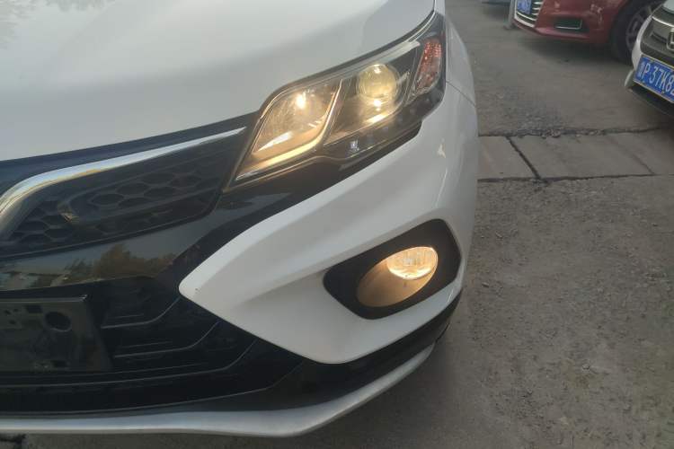 Used Soueast DX3 2019 1.5L Manual Luxury Model China VI Standard Left Front Headlight