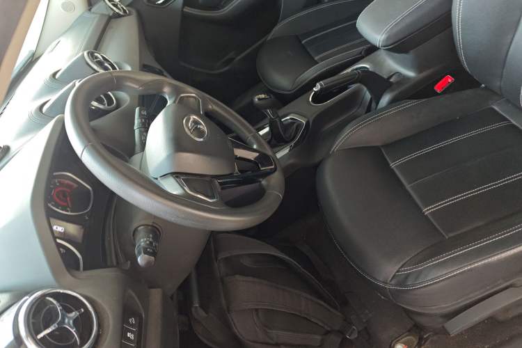 Used Soueast DX3 2019 1.5L Manual Luxury Model China VI Standard Left Front Seat