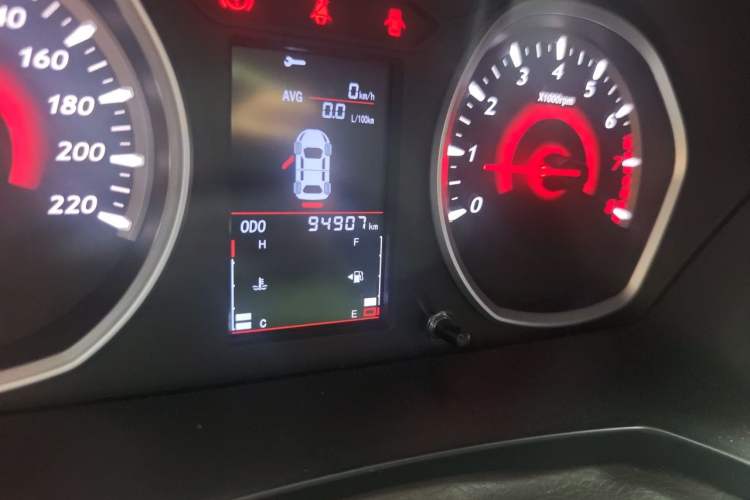 Used Soueast DX3 2019 1.5L Manual Luxury Model China VI Standard Odometer Close Up