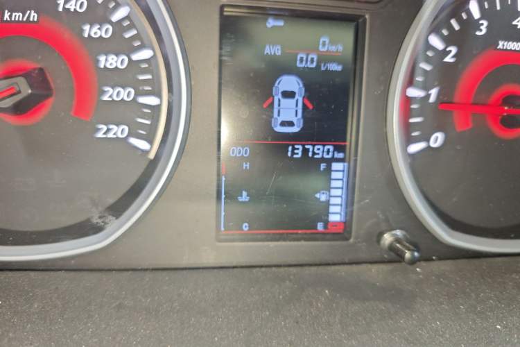 Used Soueast DX3 2019 1.5L Manual Luxury Model China VI Standard Odometer Close Up