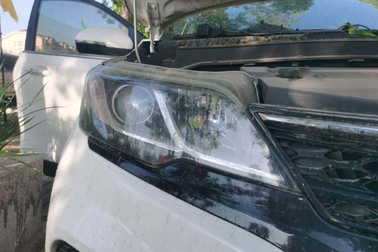 Used Soueast DX3 2019 1.5L Manual Luxury Model China VI Standard Right Front Headlight