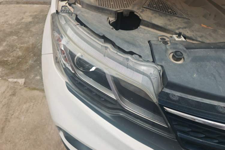 Used Soueast DX3 2019 1.5L Manual Luxury Model China VI Standard Right Front Headlight